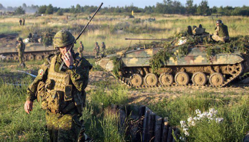 Xe chiến đấu bộ binh BMP-2 vẫn là một trong những dòng xe bọc thép chủ lực trong vai trò xung kích của cả lục quân Ukraine lẫn phe ly khai.