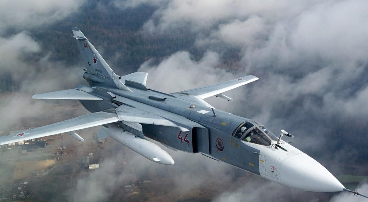 Ước tính Nga vẫn đang duy trì hoạt động của 450 chiếc Su-24 với các phiên bản khác nhau trong đó nhiều nhất vẫn là phiên bản Su-24M.