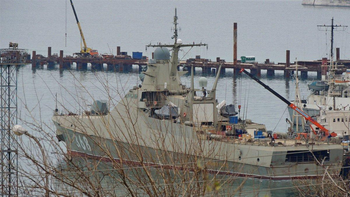 Dmitry Rogachev là con tàu thứ hai thuộc Dự án 22160, được đưa vào hoạt động từ năm 2019. Con tàu thứ ba Pavel Derzhavin cũng đã được đưa vào hoạt động từ tháng 11-2020.