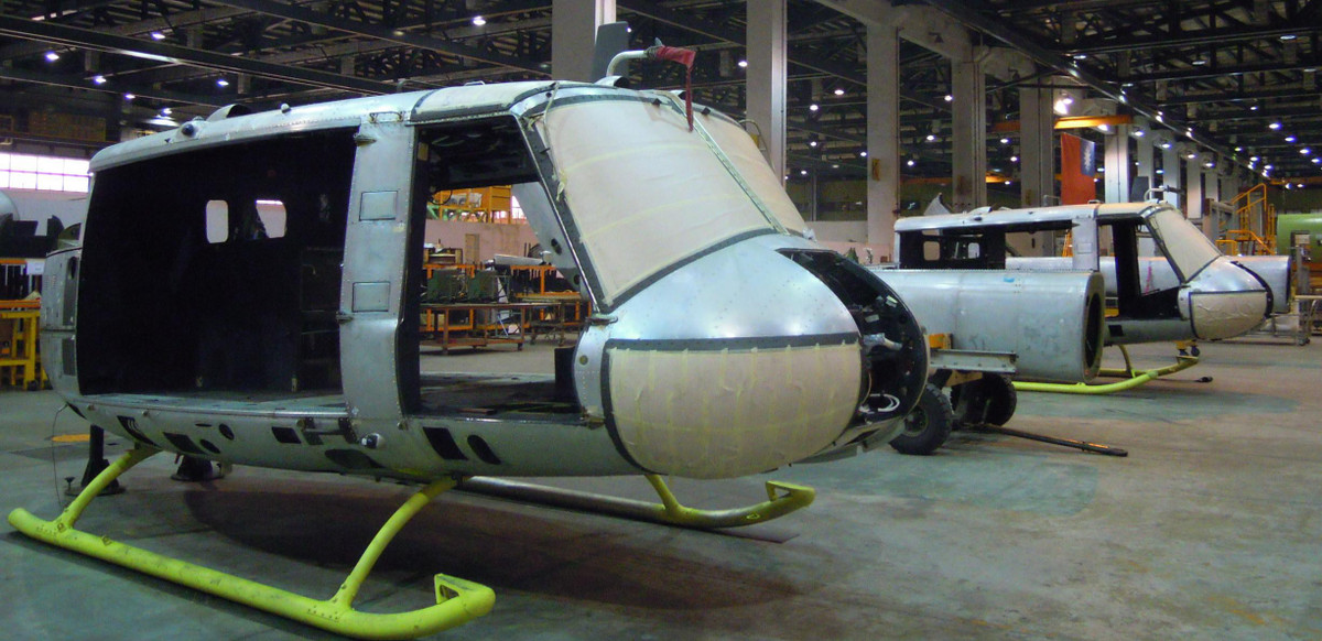 Theo kế hoạch cải tổ tổ hợp công nghiệp - quân sự, chính quyền Ukraine muốn tổ chức một tập đoàn sửa chữa máy bay của nước này, bao gồm tổng cộng 7 công ty thành viên.