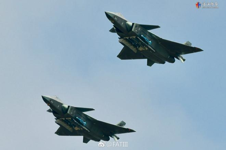 Tuy nhiên không chỉ riêng thông số này có vai trò quan trọng đối với phương tiện chiến đấu hiện đại mà những đặc tính bổ trợ đi kèm cũng có ý nghĩa lớn không kém.