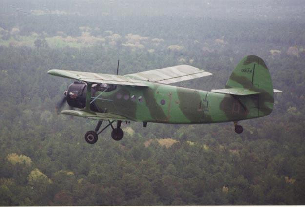 Bản thân Không quân Việt Nam cũng đã từng sử dụng loại máy bay này trong biên chế, tuy nhiên tới nay chúng ta cũng đã loại biên hoàn toàn các máy bay hai tầng cánh kiểu cổ này.