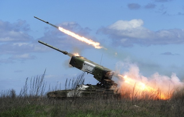 Với tốc độ bắn và mật độ hỏa lực quá dày đặc, về cơ bản thì hoàn toàn không có khả năng đánh chặn hiệu quả đối với tổ hợp này, bất kể có sử dụng các tổ hợp phòng thủ tên lửa tiên tiến tới đâu.