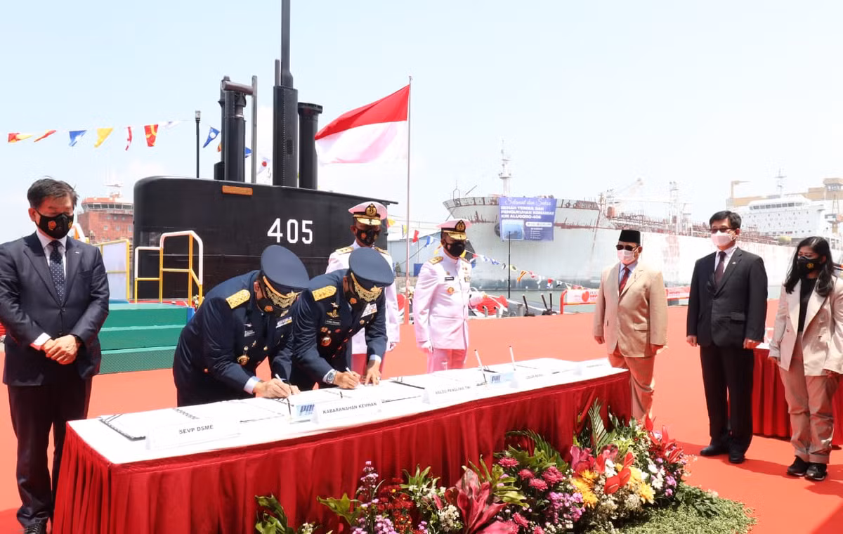 Trải qua quá trình chuyển giao công nghệ tới hai lần, cuối cùng Hải quân Indonesia cũng nhận được công nghệ lắp ráp loại tàu ngầm này, đặt định danh mới là lớp Nagapasa.