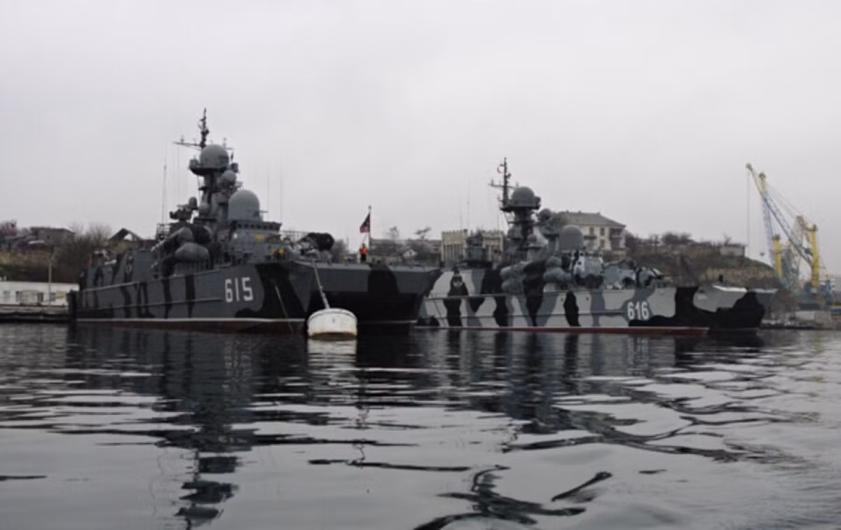 Bán đảo Crimea sẽ trở thành bàn đạp, ranh giới đệm được quân đội Nga thiết lập sẽ kéo dài từ bán đảo này, lên tới phía Bắc Ukraine.