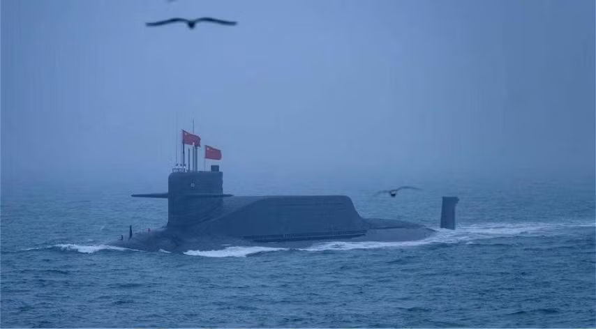 Chuyên gia Chu Thần Minh tại Bắc Kinh cho biết eo biển Đài Loan có địa hình phức tạp cùng núi lửa ngầm đang hoạt động, vốn không thân thiện với tàu ngầm.