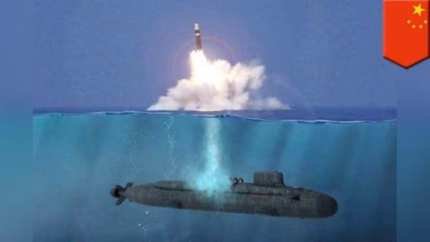 "Tàu ngầm thường không đi nổi trên mặt nước, trừ khi quân đội Trung Quốc muốn mọi người nhìn thấy nó", ông Antony Wong Tong nói.