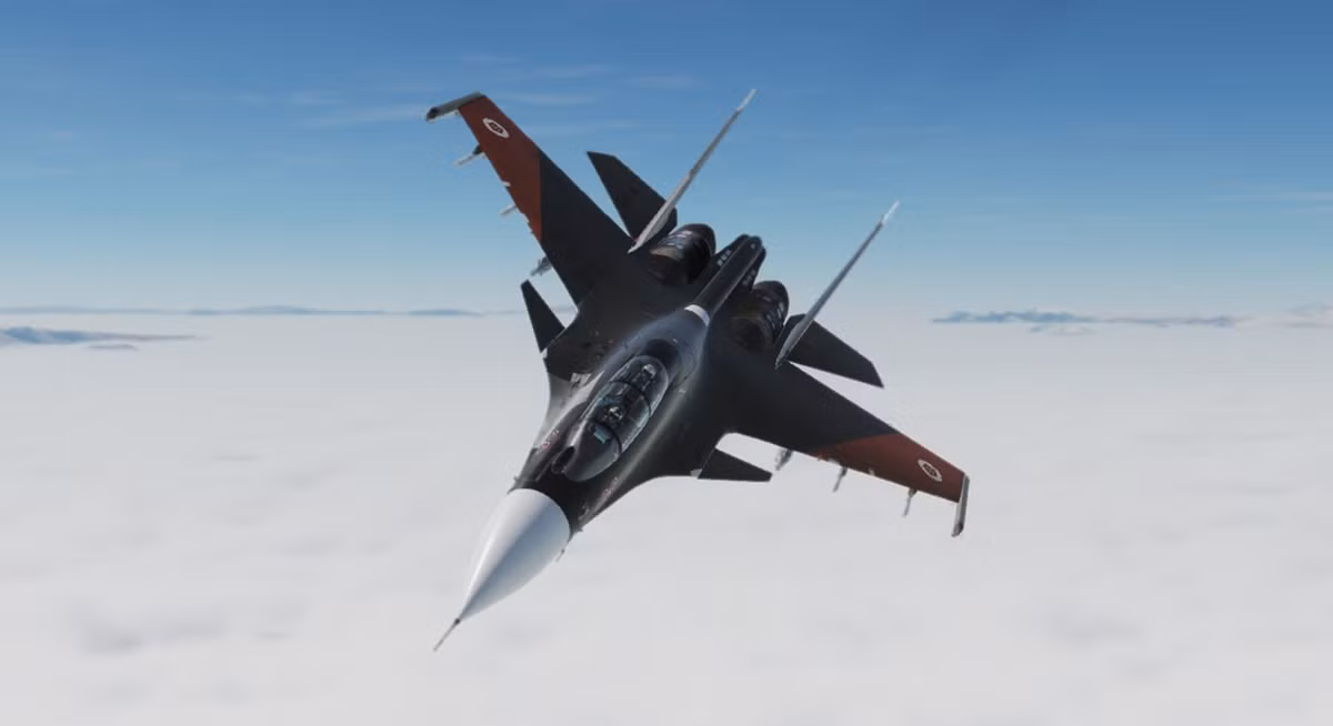 Trọng lượng cất cánh tối đa của tiêm kích Su-30SM, lên tới 38,8 tấn. Tuy nhiên với việc được trang bị 2 động cơ AL-31FP hiệu suất cao, loại tiêm kích này vẫn có thể đạt tốc độ bay lên tới Mach 2 - tương đương với 2.300 km/h.