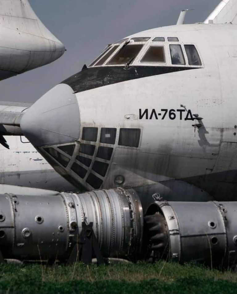 Sau khi cuộc chiến tranh ở Afghanistan chính thức kết thúc, Liên Xô cũng bắt đầu chỉnh đốn lại quân đội, giảm thiểu quân số của các lực lượng đòi hỏi chi phí vận hành cao - trong đó có lực lượng không quân vận tải.