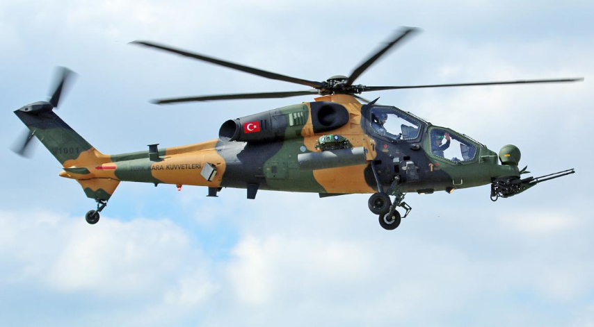 Về kích thước, trực thăng T-129 có chiều dài 12,2m; chiều cao 11,9m. Trọng lượng cất cánh tối đa của T-129 là 5.000kg; tải trọng vũ khí: 1.150kg