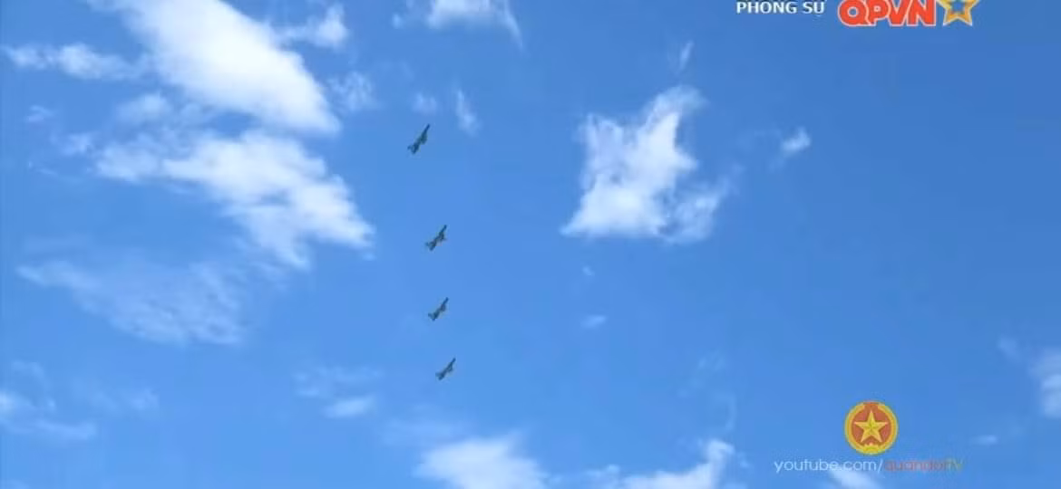 Trong một phi vụ cụ thể, có thể có nhiều biên đội cùng tham gia nhưng sẽ rất hiếm khi nhiều hơn hai chiếc chiến đấu cơ xuất hiện cùng lúc, do hướng tiếp cận mục tiêu của các biên đội là khác nhau.