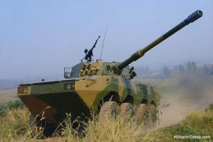 Xe tăng bánh lốp ZTL-11 của Trung Quốc có lớp giáp composite bảo vệ chống lại các loại đạn có cỡ nòng khác nhau, cũng như mảnh bom, pháo với "động lực học thấp và trung bình". Ngoài ra, nhà sản xuất còn để ngỏ khả năng tích hợp thêm giáp bổ sung nếu cần thiết.