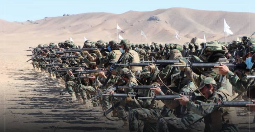 Trên tay những người lính này là súng trường tấn công M4 và M16 của Mỹ.