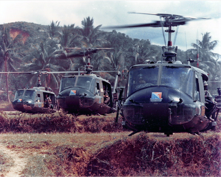 Cụ thể, trực thăng UH-1, hiện đang là loại máy bay lên thẳng bị bắn hạ với số lượng nhiều nhất trong suốt thời gian hoạt động.