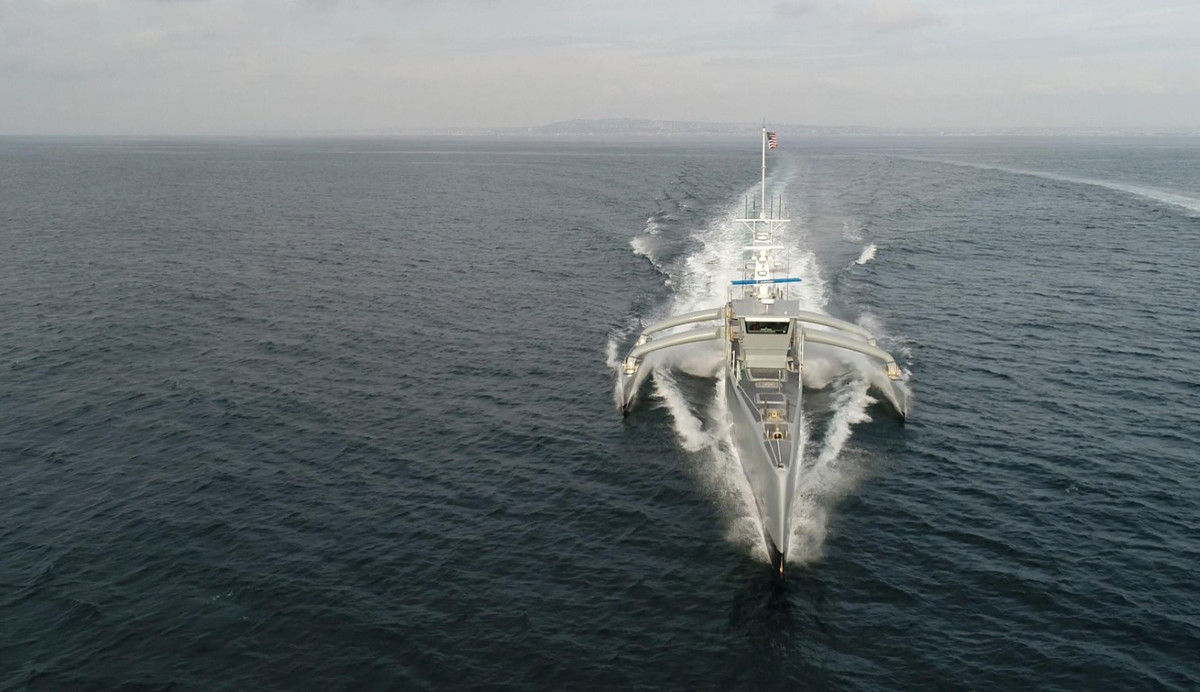 Việc đưa vào biên chế tàu săn ngầm Sea Huner của Mỹ được cho là một động thái chứng tỏ tiềm lực quân sự của quốc gia này so với các đối thủ đặc biệt là Nga và Trung Quốc.