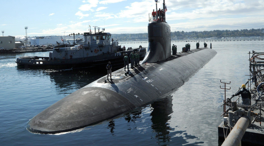 Tàu ngầm hạt nhân lớp Seawolf được trang bị vỏ hợp kim thép HY-100 dày lên tới 5 cm, nhằm tăng khả năng chịu áp suất ở độ sâu lớn lên tới 600 m, ngang ngửa tàu ngầm lặn sâu nhất của Liên Xô.