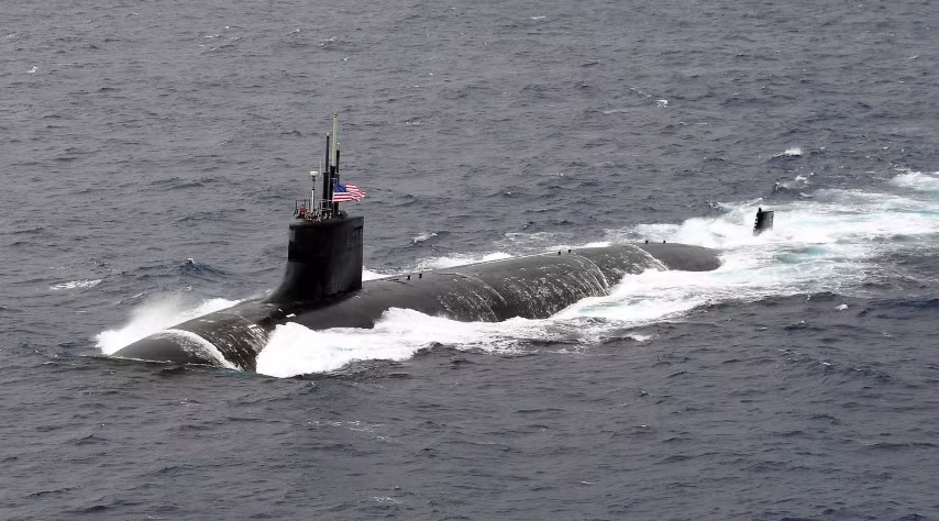 "Chiến hạm đang trong tình trạng an toàn và ổn định", Trung tá Cindy Fields, phát ngôn viên lực lượng tàu ngầm Hạm đội Thái Bình Dương hải quân Mỹ, cho hay.