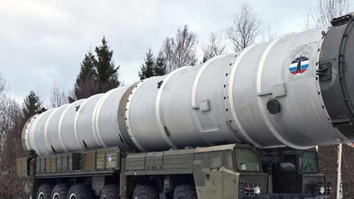 Rõ ràng kích thước lớn, cồng kềnh, độ chính xác kém do máy tính xử lý chưa đủ nhanh nhạy buộc phải mang theo đầu đạn hạt nhân chính là hạn chế dai dẳng của công nghệ tên lửa đánh chặn Nga khi so sánh với các nước thuộc khối NATO.