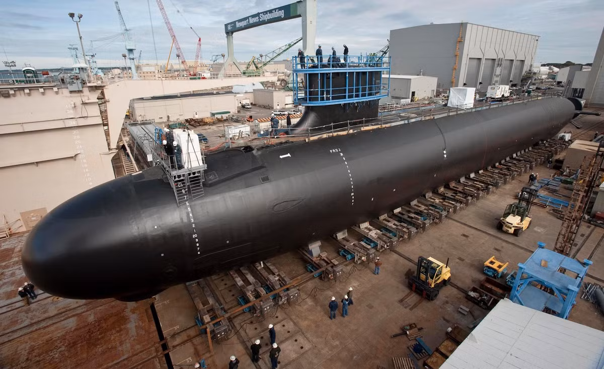 Trông hình dáng khổng lồ như trong ảnh, song tàu ngầm này lại tàng hình ngay trước các hệ thống dò tìm sonar của đối phương.