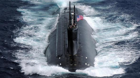 Lịch sử phát triển của loại tàu ngầm này khá li kỳ. Cuối những năm 1980, Liên Xô nhận được thông tin tình báo rằng Hải quân Mỹ có thể lần theo dấu vết các tàu ngầm của họ thông qua tiếng ồn lớn phát ra từ chân vịt.