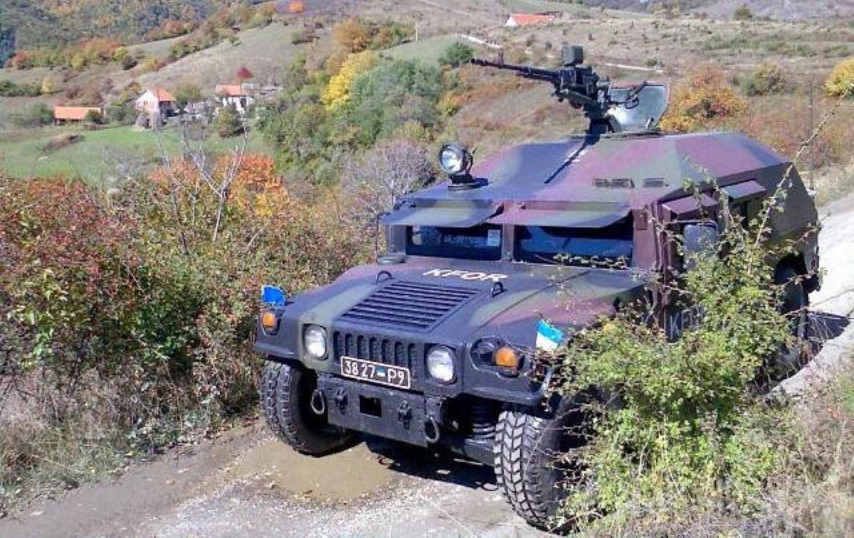 Trong một số trường hợp, những người lính được gọi đến để giải trình về việc để mất khí tài và bị yêu cầu bồi thường. Tuy nhiên đây chỉ là về mặt hình thức - còn lâu mới có thể buộc các chỉ huy đưa họ vào ngõ cụt".