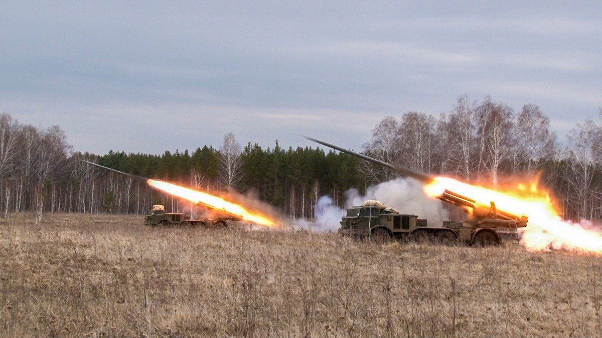 Một điều bất ngờ đó là Ấn Độ sở hữu tới 162 tổ hợp pháo phản lực phóng loạt loại này, nhiều gấp rưỡi so với quân số của Nga.