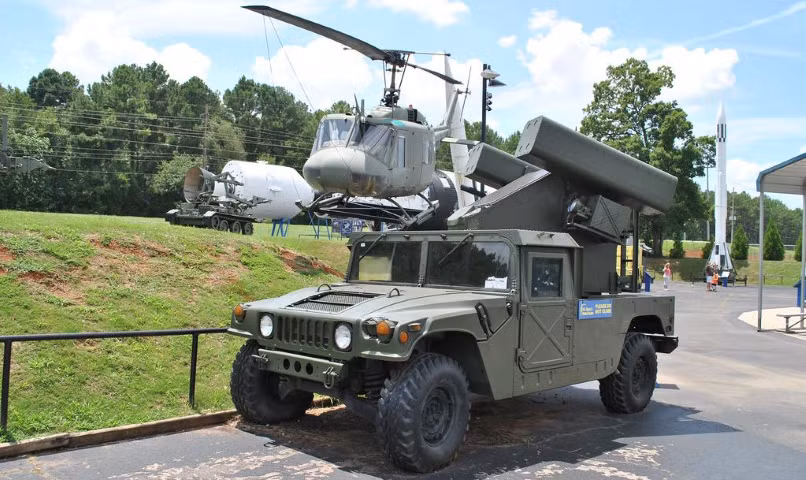 Tuy vậy nếu chúng được triển khai tại các khu vực tòa nhà chính phủ, lúc này hệ thống này sẽ được gắn cố định.