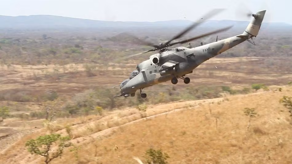 Một trong số đó là trực thăng chiến đấu Mi-35M2 Caribe - phiên bản trực thăng cải tiến từ mẫu trực thăng vũ trang Mi-24 do Nga thiết kế, chế tạo.