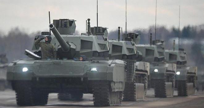 Lần đầu tiên xảy ra cách đây 6 năm khi Nga cho biết, siêu tăng T-14 Armata chính thức đi vào biên chế vào năm 2015.