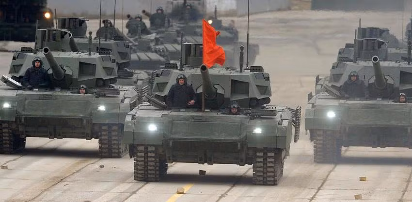 Xe tăng được trang bị hệ thống nạp đạn tự động, tháp pháo bao phủ bằng hệ thống bảo vệ từ mọi phía. Xe sử dụng hệ thống radar mới nhất có thể phát hiện mục tiêu ở khoảng cách 100km.