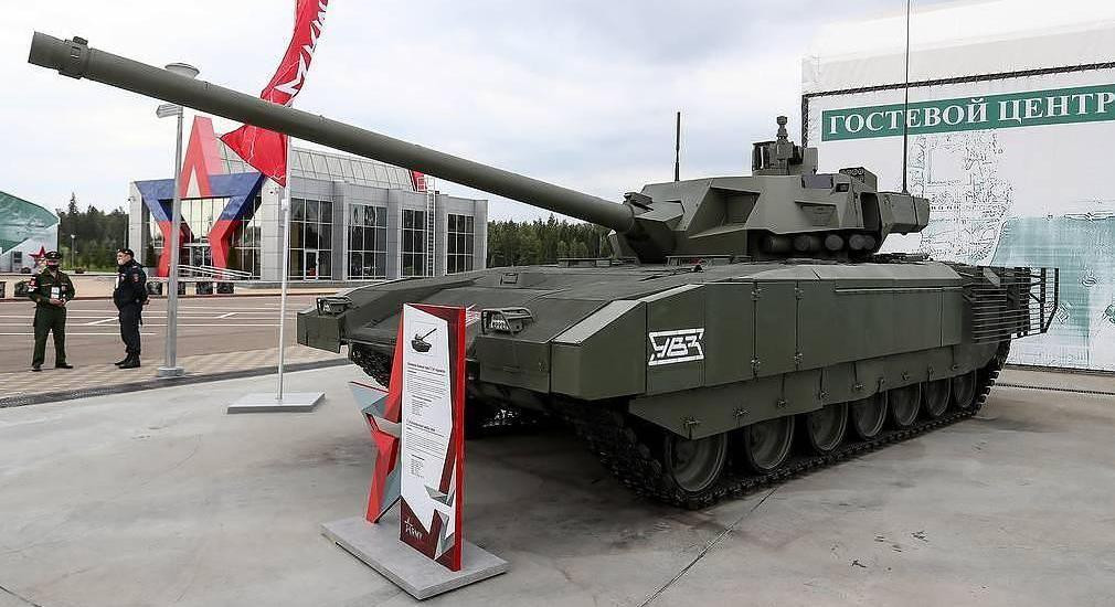 Theo nguồn tin này, lớp giáp bảo vệ chính của xe tăng T-14 Armata được chế tạo bằng một thép mới có tên mã là 44S-SV-SH độ bền cực cao và có khả năng chống chịu lại được môi trường có nhiệt độ cực thấp ngay cả ở Bắc Cực.