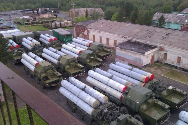 Hiện tại, vẫn chưa có bất cứ thông tin chính thức nào về vụ việc được Nga và Syria đưa ra. Tuy nhiên qua các đoạn video ghi lại vụ việc, có thể khẳng định chưa hề có một tên lửa S-300 hay S-400 nào được khai hỏa.