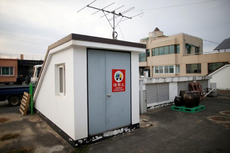 Tại các thành phố không có hệ thống tàu điện ngầm, các hầm trú ẩn cũng được xây dựng với mật độ rất dày đặc, đảm bảo người dân có thể tìm được nơi trú ẩn an toàn khi xung đột xảy ra. Nguồn ảnh: Chosul.