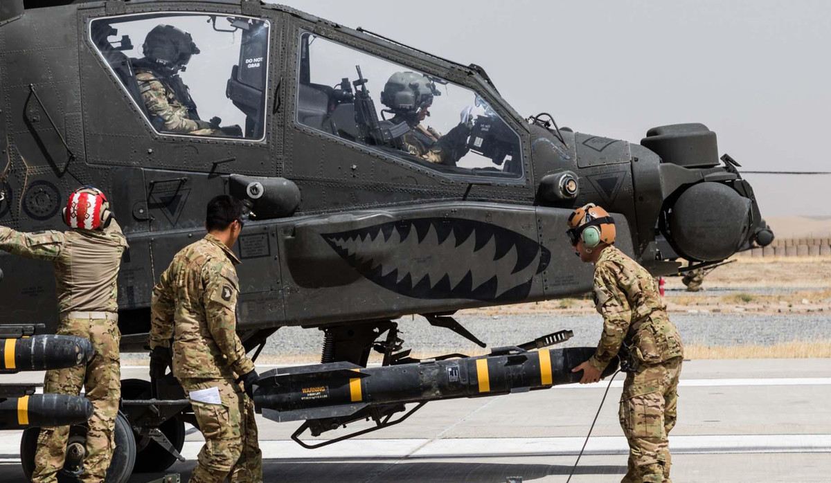 Đầu dò kiểu mới khiến quả đạn AGM nặng khoảng 52 kg, so với mức 49 kg trở xuống của mọi phiên bản trong dòng AGM-114 Hellfire II.