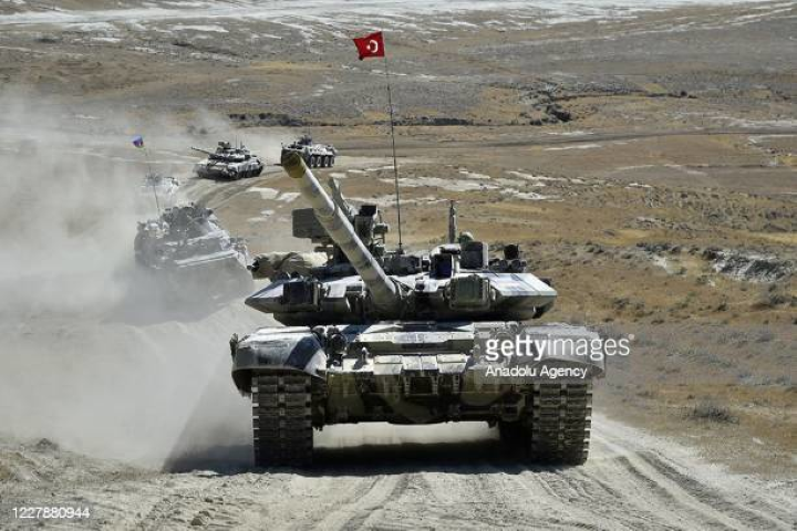 Cuối năm 2020, Armenia và Azerbaijan đã trải qua 6 tuần giao tranh cực kỳ căng thẳng, khiến cả hai quốc gia bị thiệt hại nặng nề.