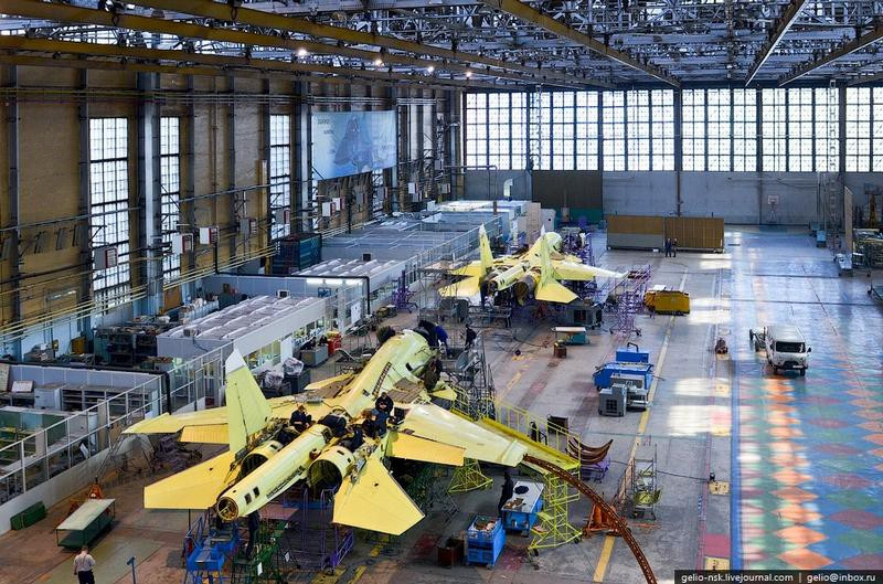 "Vào cuối năm 2021, dự kiến sẽ có 6 máy bay xuất xưởng để sử dụng cho việc đào tạo phi công Algeria tại Nga. Chương trình huấn luyện bắt đầu vào mùa hè tới, ngoài ra thêm 8 oanh tạc cơ nữa sẽ được giao cho khách hàng vào cuối năm 2023".