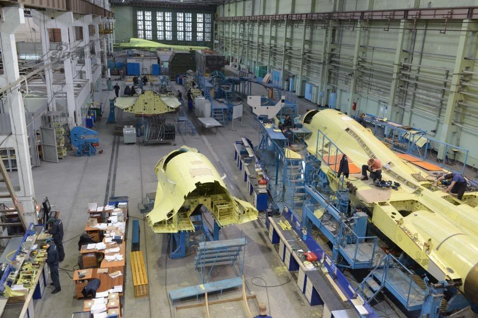 Ngay sau khi thông tin trên xuất hiện, TsAMTO lại cho biết nhà máy hàng không Chkalov ở Novosibirsk đã bắt đầu lắp ráp lô máy bay ném bom tiền tuyến Su-34ME đầu tiên cho Không quân Algeria.