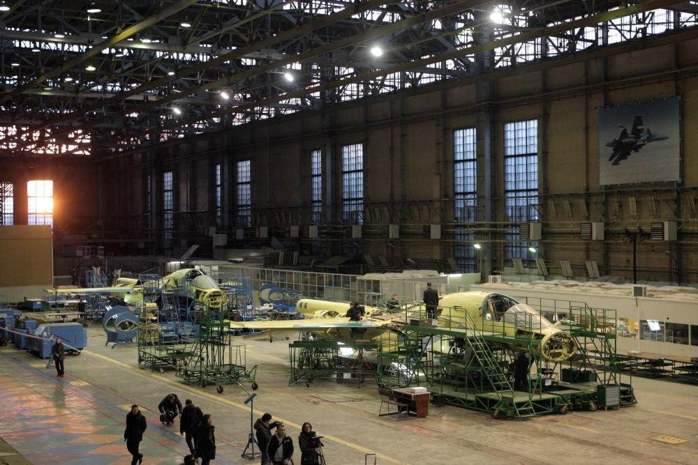 Mới đây Cơ quan phân tích thị trường vũ khí thế giới của Nga (TsAMTO) đã cung cấp thông tin rất đáng chú ý, đó là quốc gia Bắc Phi Algeria sẽ trở thành khách hàng đầu tiên của máy bay ném bom tiền tuyến Su-34 cũng như tiêm kích tàng hình Su-57 do nước này chế tạo.