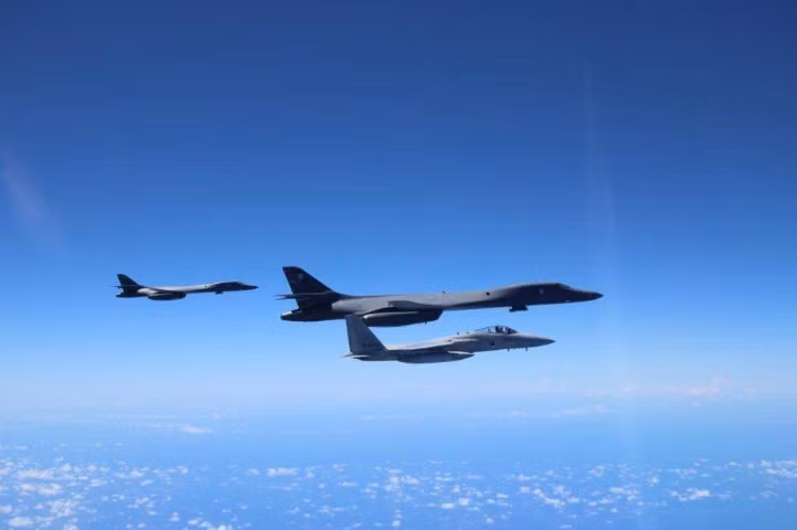 "Tuy vậy trong thời chiến, Biển Đen có thể biến thành một thao trường cho không quân NATO tập bắn, và oanh tạc cơ B-1B Lancer có thể trở thành phương tiện tác chiến quan trọng nhất", ấn phẩm Mỹ nhấn mạnh.