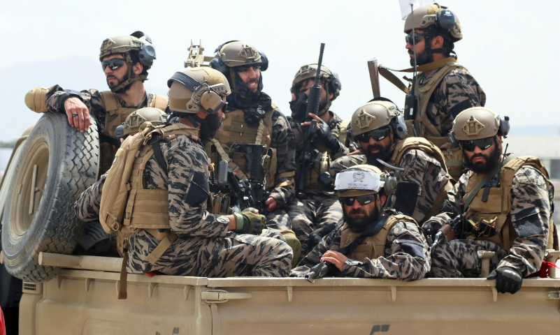 Thậm chí Taliban còn cảnh báo có thể chiếm trọn Tajikistan chỉ trong 24 giờ nếu nước ngoài không can thiệp.