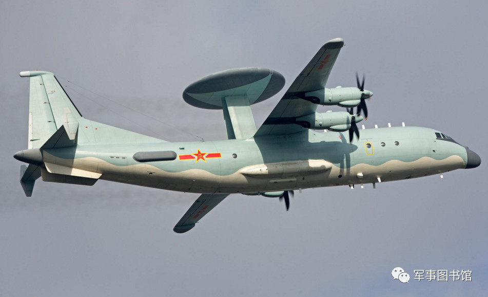 Tuy nhiên tầm bay tối đa của chiếc máy bay này chỉ là 5700 km, kèm theo đó là thời gian hoạt động trên không liên tục chỉ là 12 tiếng - khá ít so với một máy bay cảnh báo sớm.