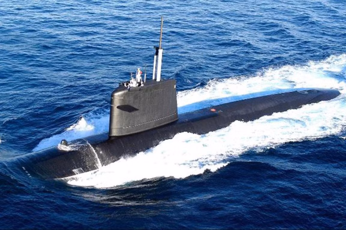 May mắn cho hải quân Pháp, một trong những chiếc thuyền “chị em” của Perle, chiếc Saphir, đã ngừng hoạt động vào năm 2019, đang chờ được tháo dỡ tại một nhà máy đóng tàu ở cảng Cherbourg, Tây Bắc nước này.