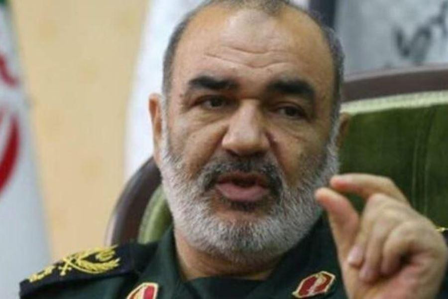 Theo ông Salami, những tên lửa này có tầm phóng xa hàng trăm km, có độ chính xác tuyệt đối và mang khả năng phá hủy mục tiêu vô cùng lớn, có thể vượt qua những thiết bị điện tử tiên tiến của kẻ thù.