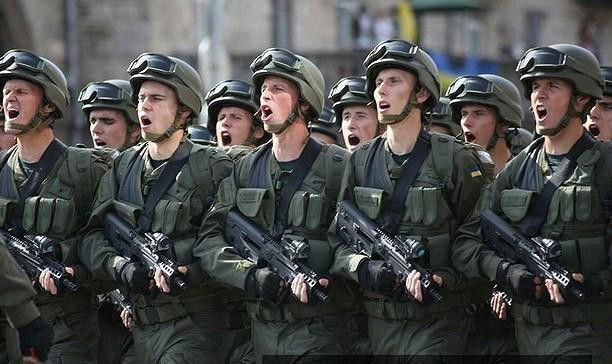 TAR-21 được thiết kế trên kỹ thuật và công nghệ vật liệu tổng hợp tiên tiến, giúp người lính cảm thấy thoải mái và tin cậy khi sử dụng.