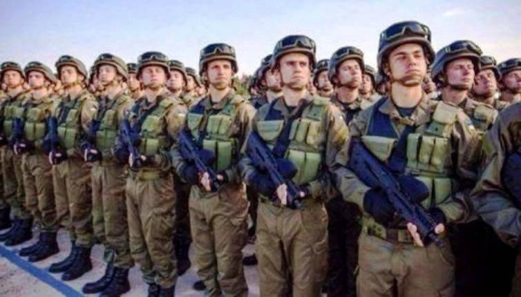 Với thiết kế bullup làm cho TAR-21 nhìn như một khẩu súng cabin nhưng lại mang sức mạnh của một khẩu súng trường hiện đại. Việc trang bị súng trường tấn công TAR-21 sẽ giúp cho binh sĩ quân chính phủ Ukraine tự tin hơn khi giao chiến với lực lượng ly khai.