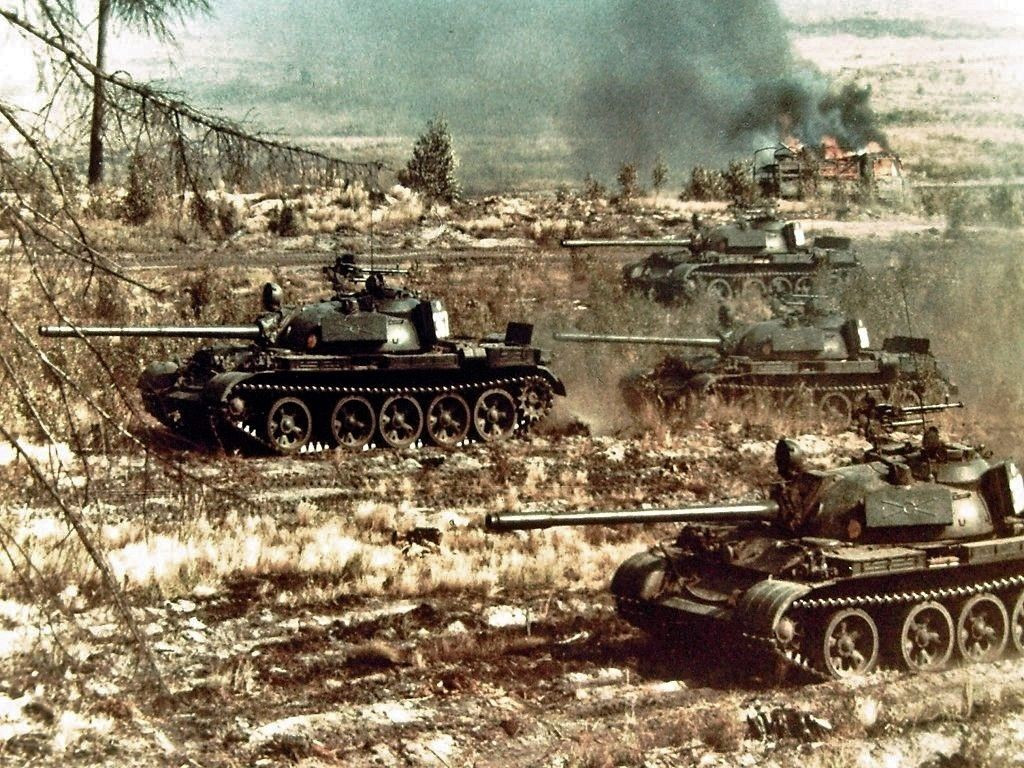 Một điều ít ai biết đó là bản thân Tiệp Khắc, cũng từng là một trong những quốc gia sản xuất xe tăng T-54/55 với số lượng rất lớn, tuy nhiên phần lớn được sử dụng để xuất khẩu.