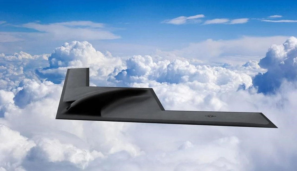 Không quân Mỹ dự kiến tổ chức chuyến bay thử đầu tiên của dòng oanh tạc cơ B-21 vào tháng 12 năm nay. Tuy nhiên kế hoạch này đã bị lùi lại vì một vài nguyên nhân, máy bay chỉ có thể xuất xưởng vào đầu năm 2022 và chuyến bay đầu tiên sẽ diễn ra vào giữa năm sau.