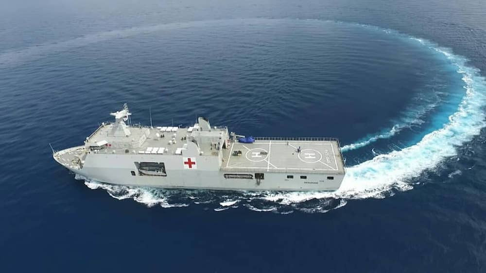 Tàu được thiết kế dựa trên thiết kế của tàu đổ bộ lớp Makassar - lớp tàu đổ bộ đông nhất ở Đông Nam Á tính cho tới thời điểm hiện tại.