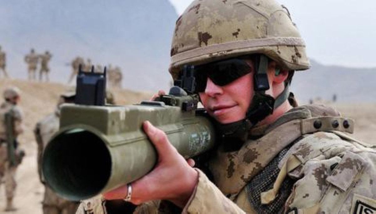 Súng chống tăng hạng nhẹ M72 được cho là "bùa hộ mệnh" của những cánh quân tiên phong Mỹ.