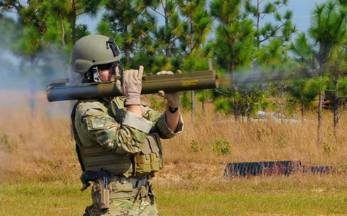 Dù khó làm tổn thương những xe tăng chiến đấu chủ lực hiện đại, nhưng súng chống tăn M72 LAW lại có thể loại khỏi vòng chiến mọi loại xe bọc thép lẫn xe chiến đấu bộ binh.
